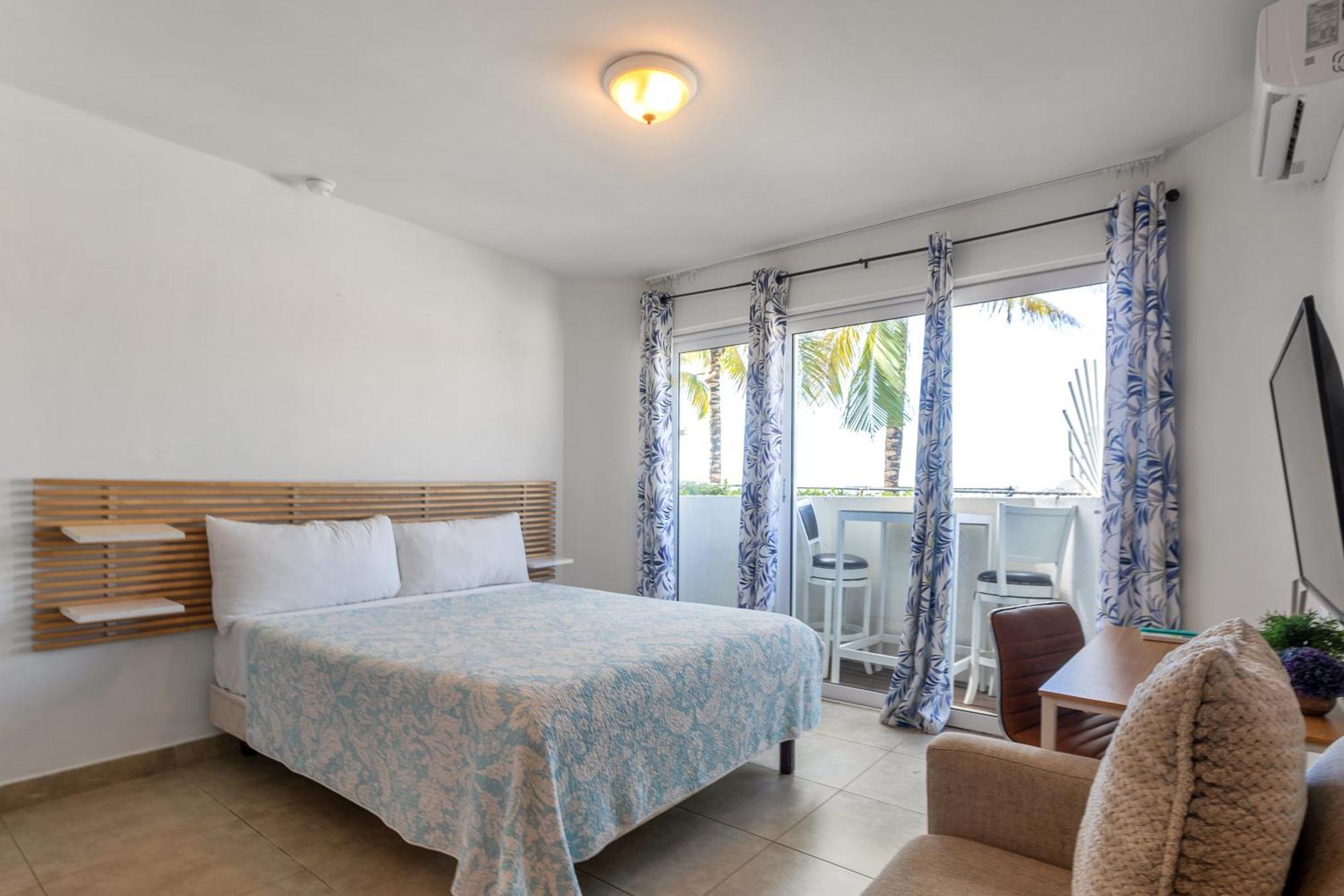 Maho Beach House - Petite Studio - Beach Access Exteriör bild